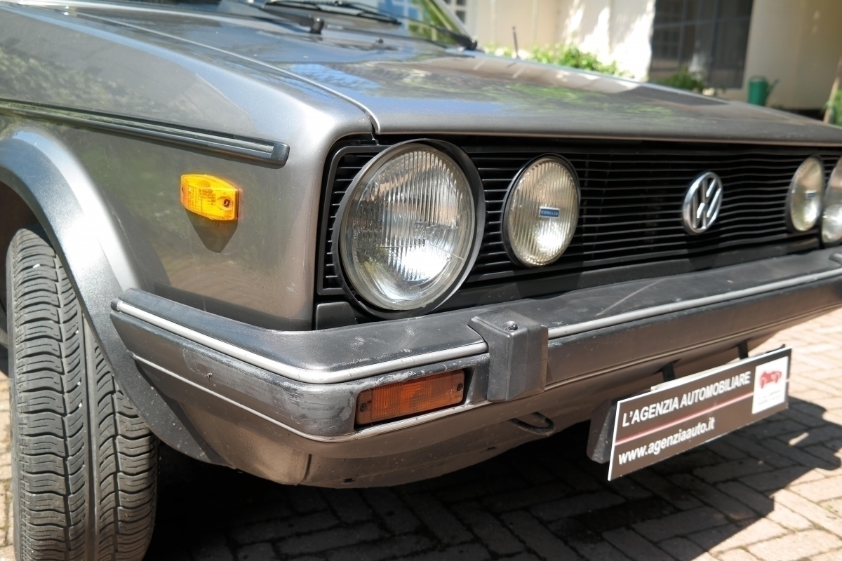 Volkswagen Golf — 11