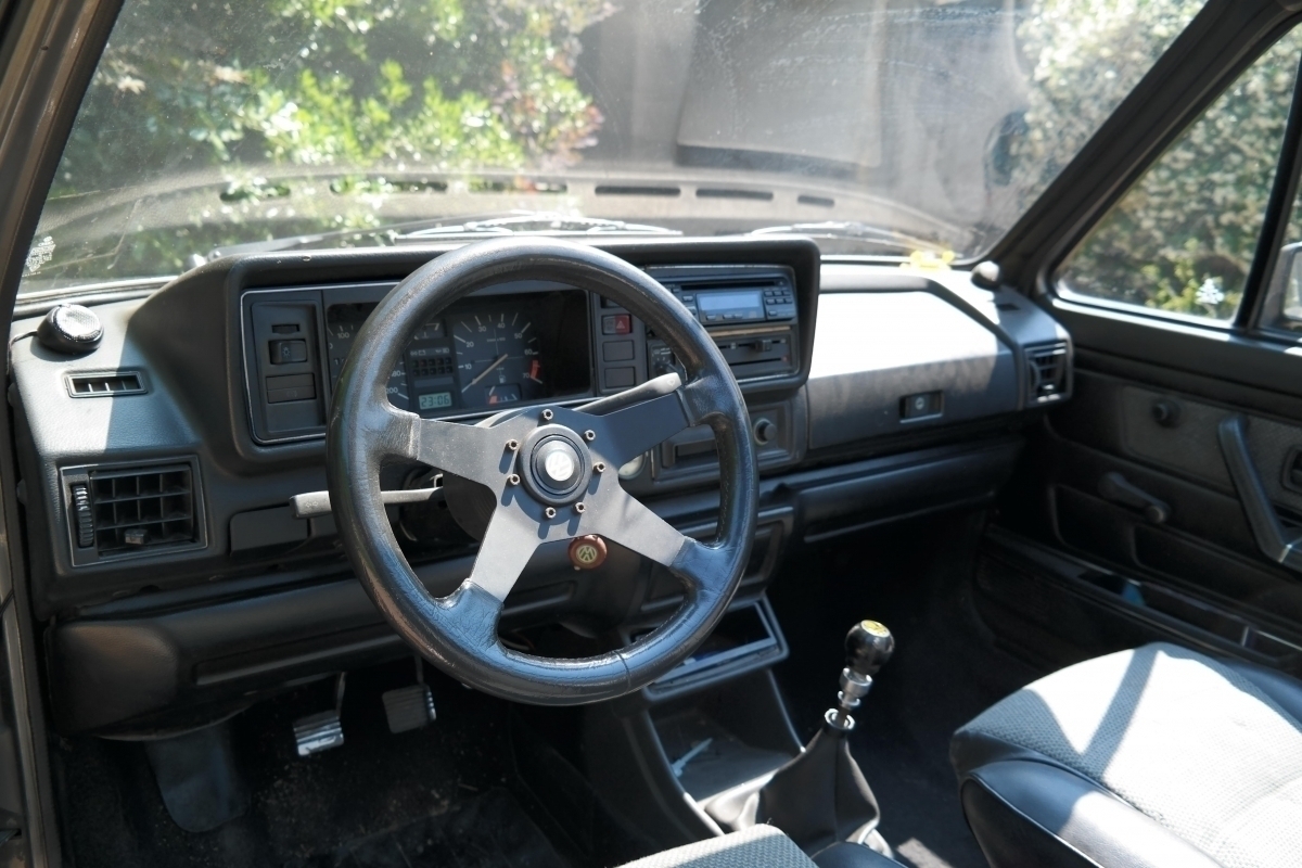 Volkswagen Golf — 13