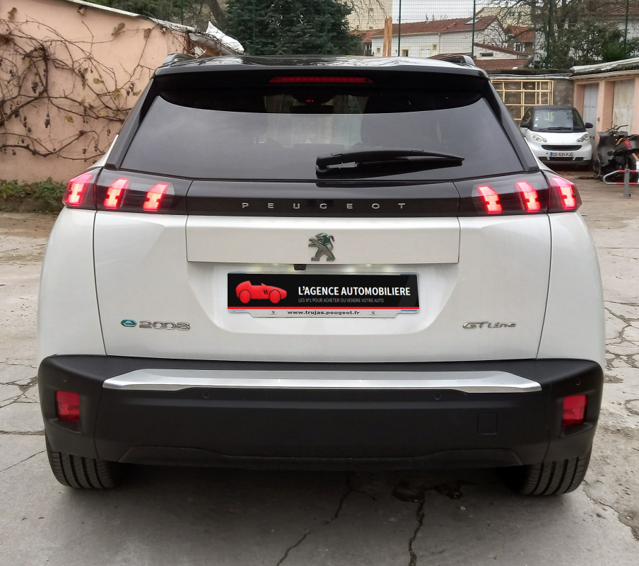 Peugeot 2008 — 6