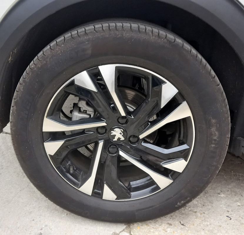 Peugeot 2008 — 11