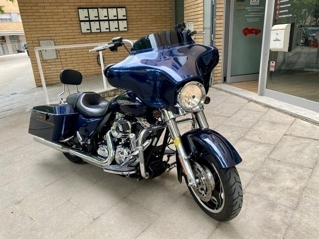 Harley Davidson Street glide — 8