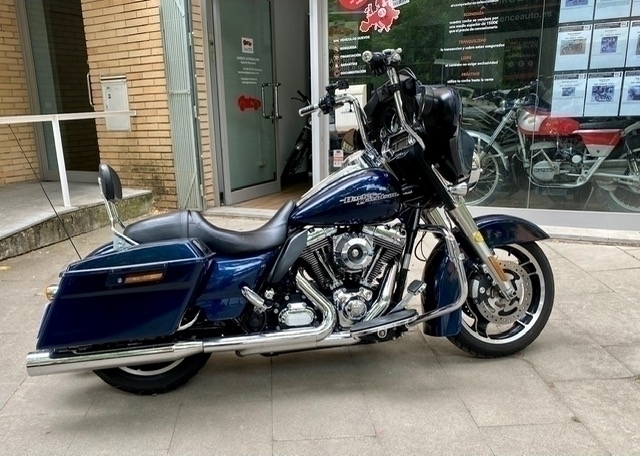 Harley Davidson Street glide — 11