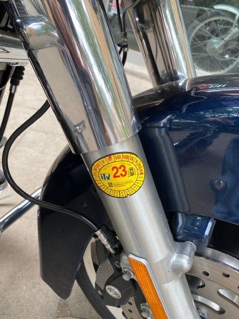 Harley Davidson Street glide — 27