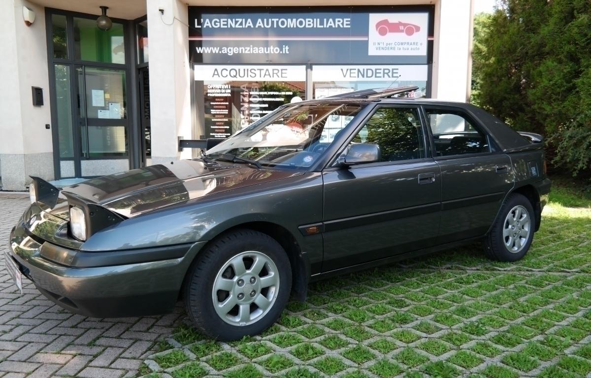 Mazda 323