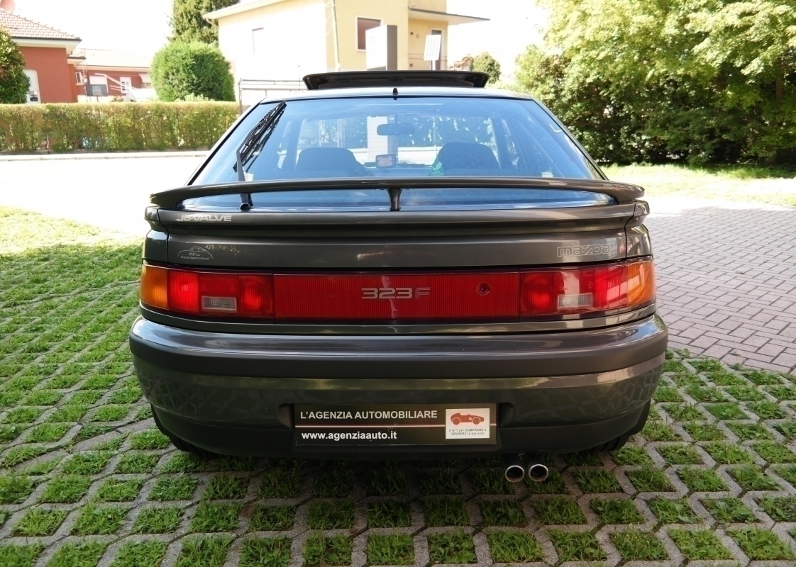 Mazda 323 — 9