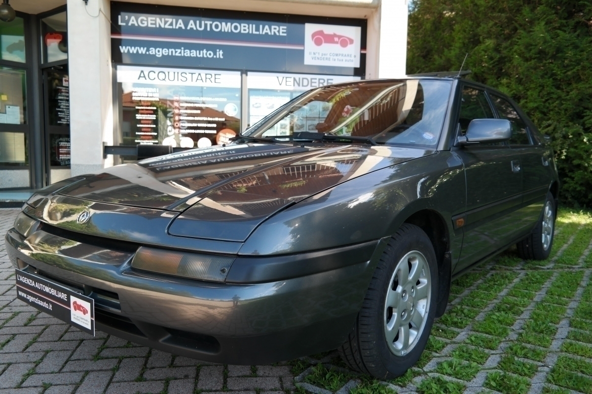 Mazda 323 — 3