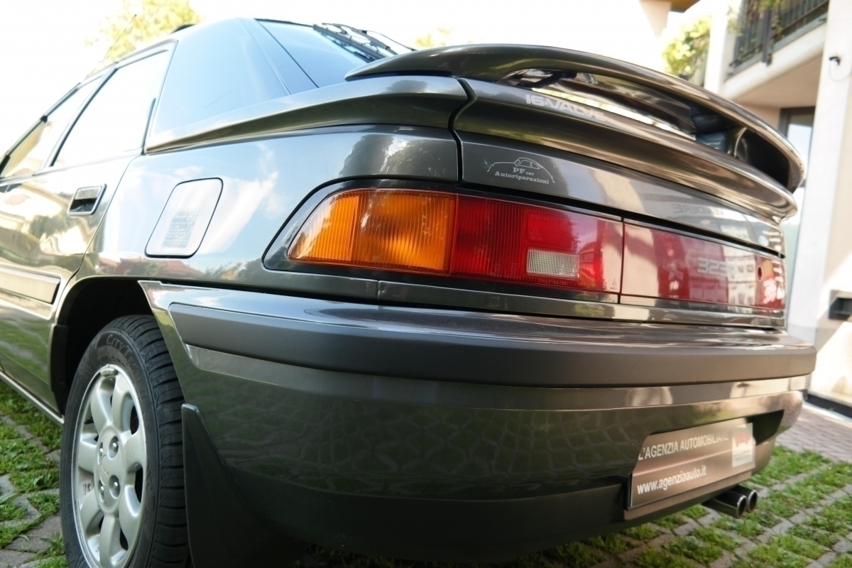 Mazda 323 — 8