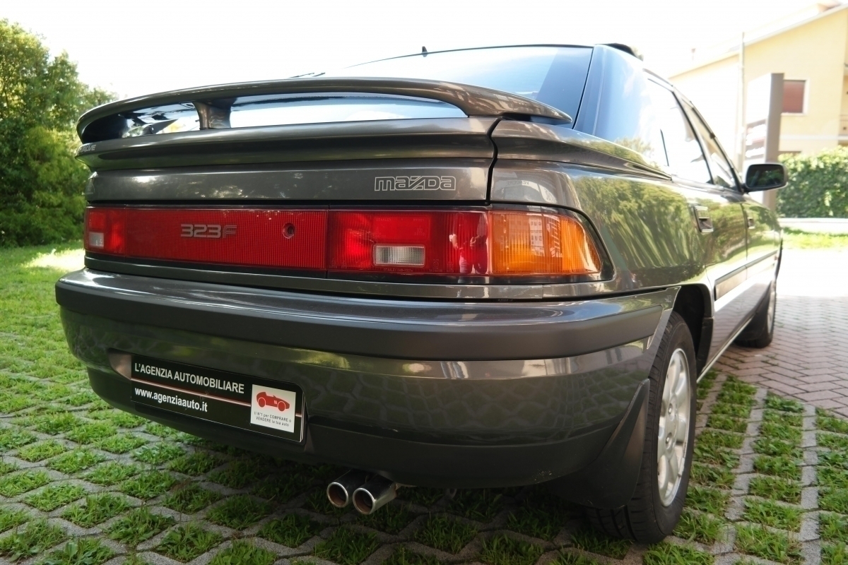 Mazda 323 — 13