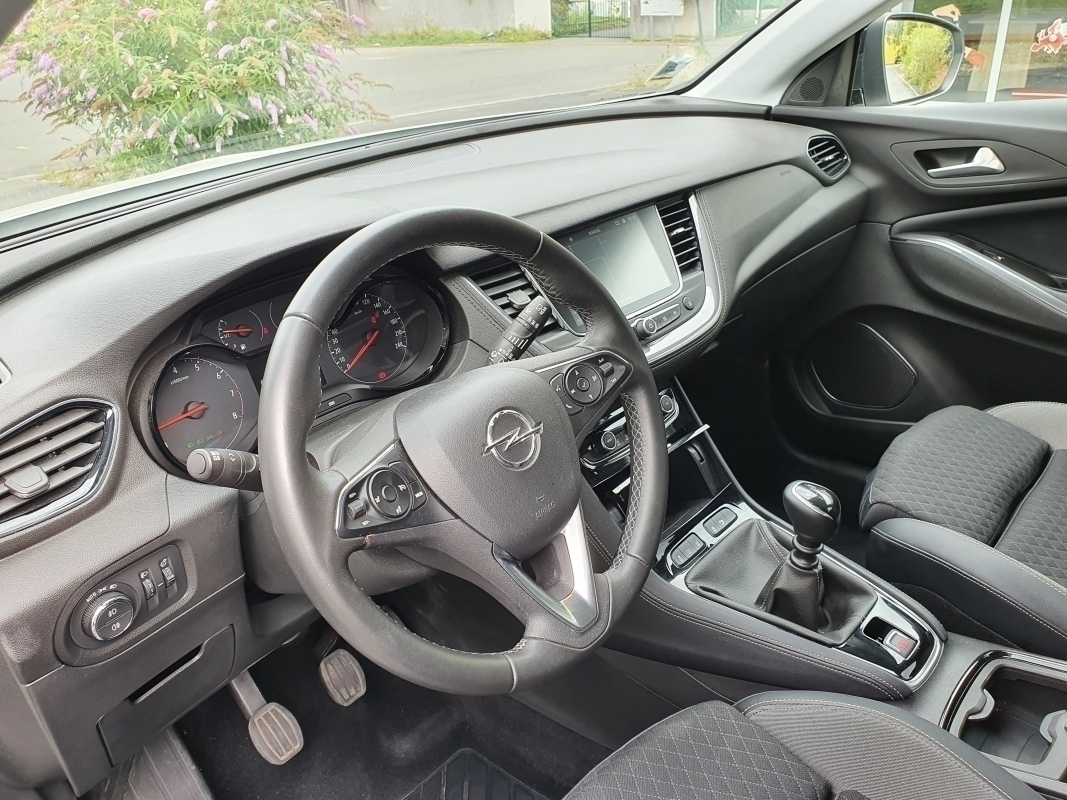 Opel Grandland X — 11