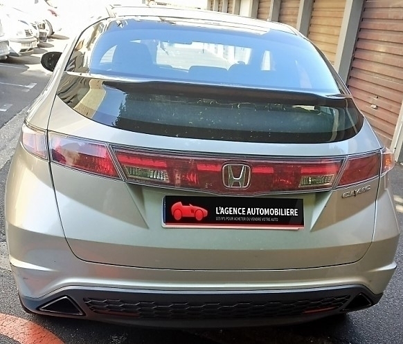 Honda Civic — 6