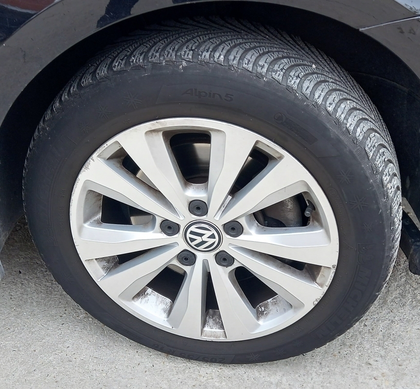 Volkswagen Golf — 19