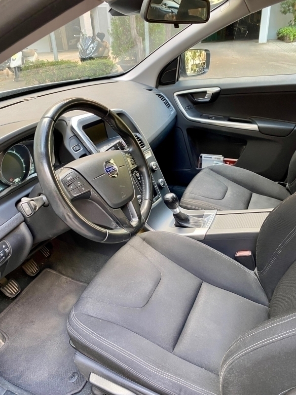 Volvo XC60 — 12