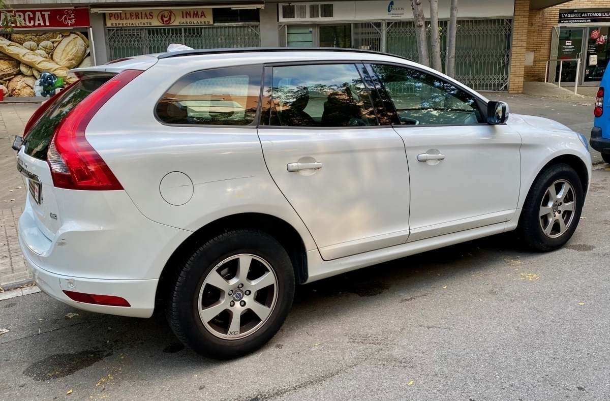 Volvo XC60 — 8
