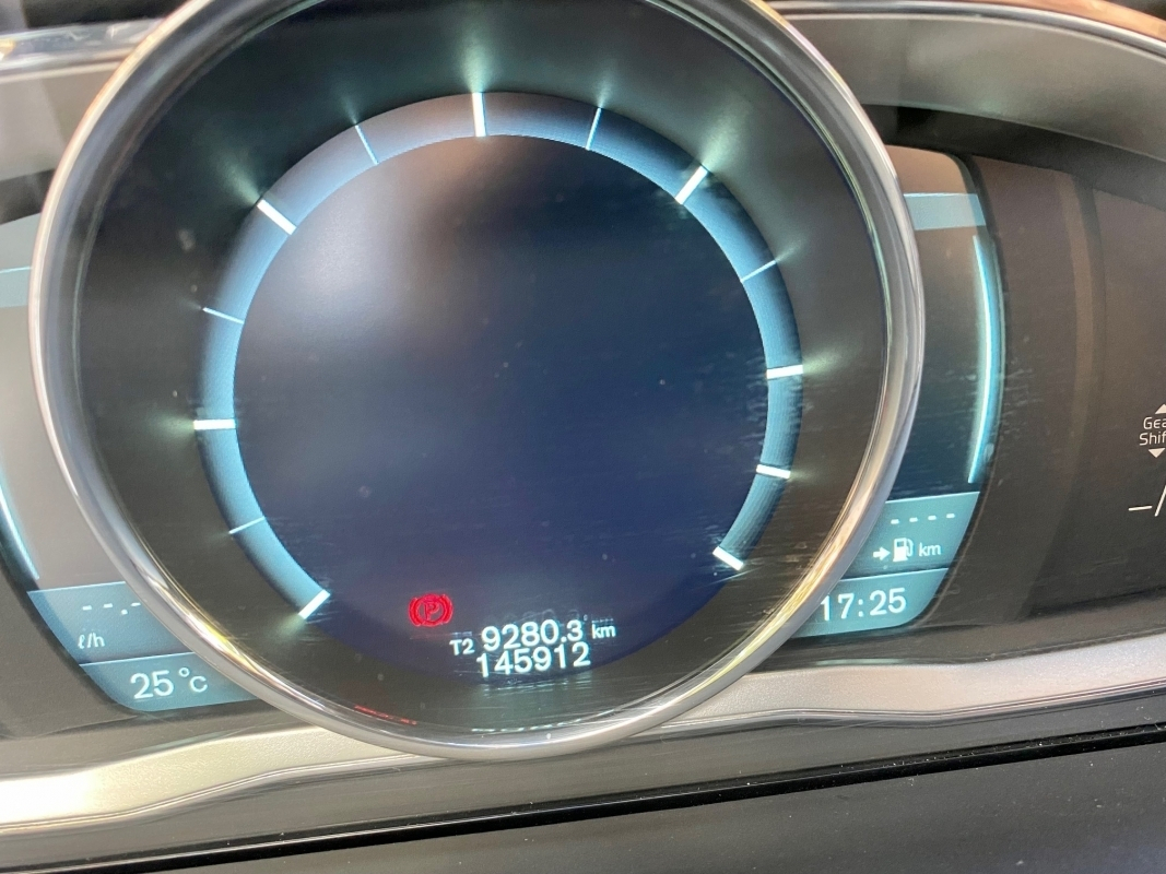 Volvo XC60 — 16