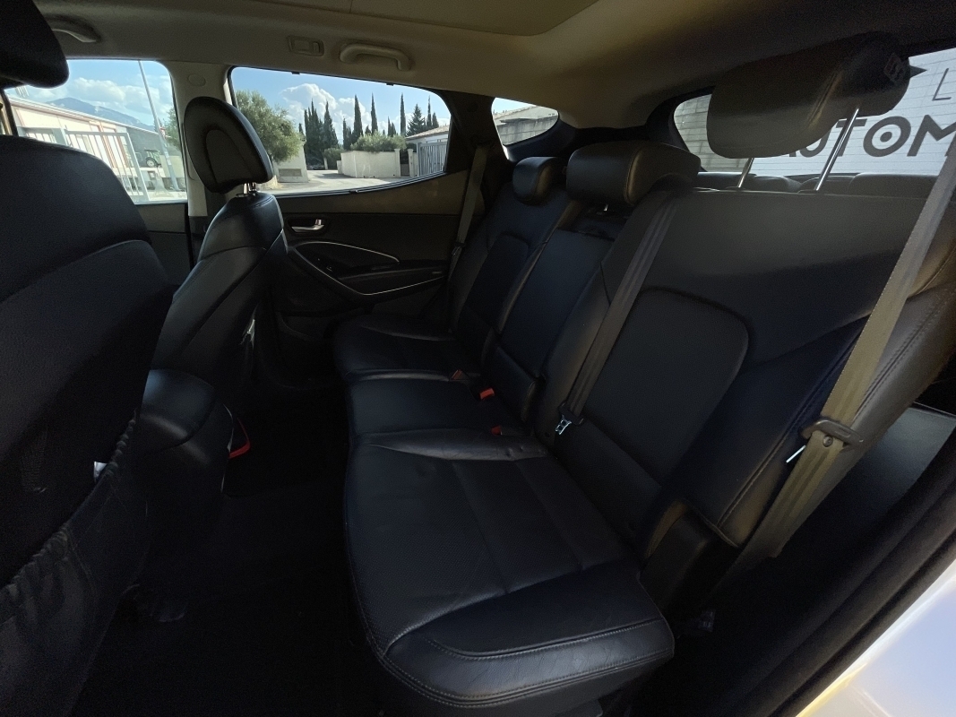 Hyundai Santa Fe — 16