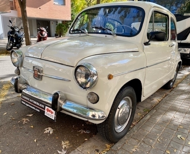 Seat 600 E