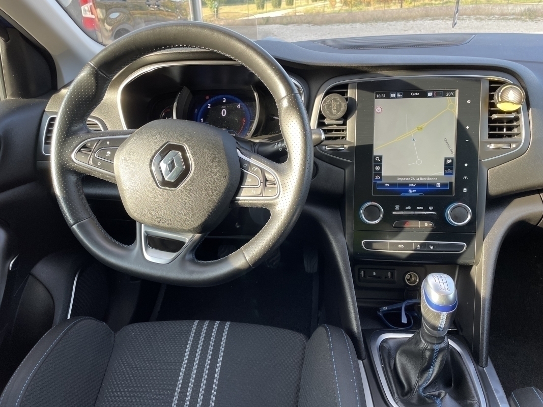Renault Megane — 13