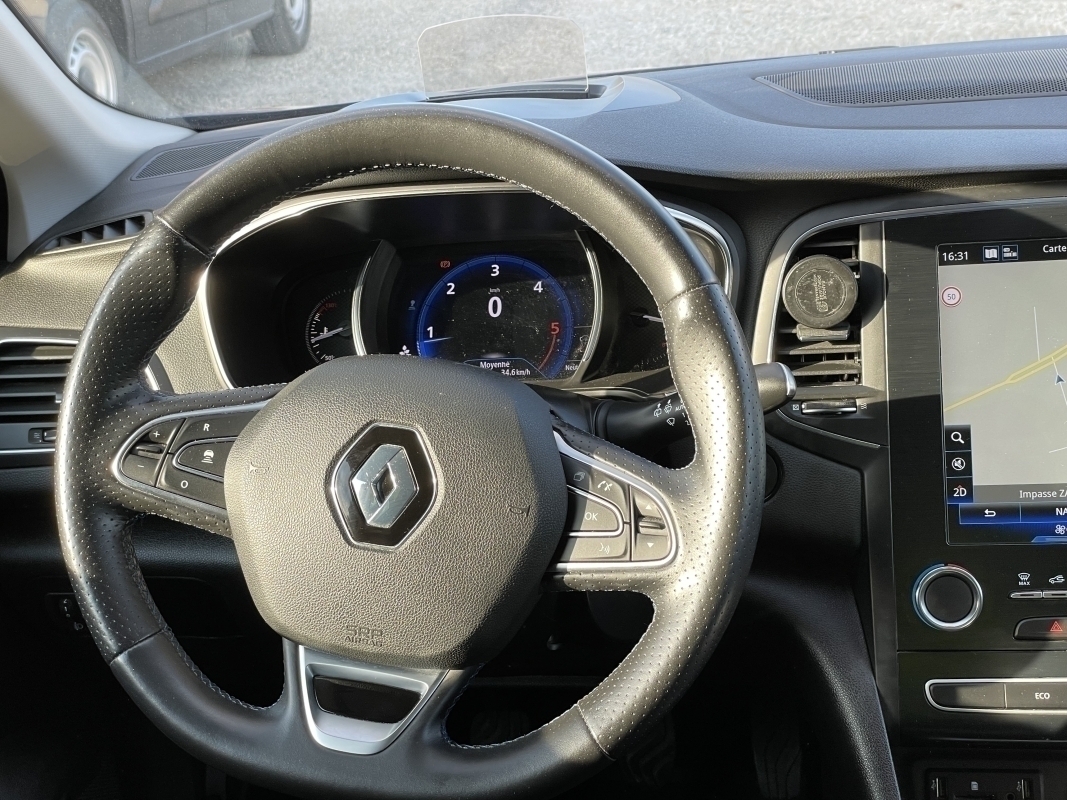 Renault Megane — 14