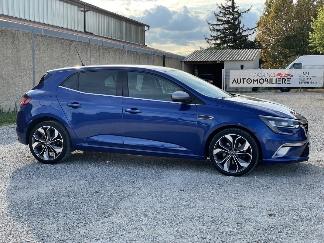 Renault Megane — 6