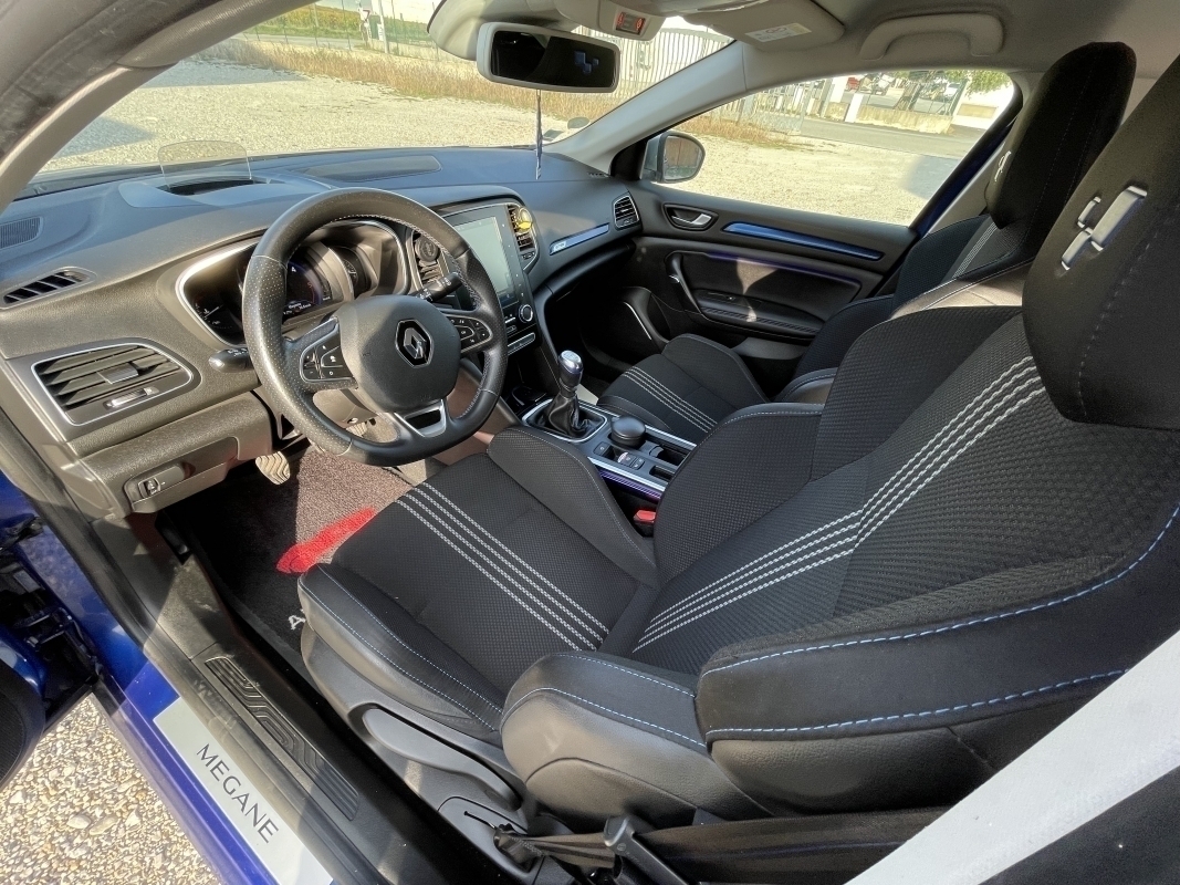 Renault Megane — 9