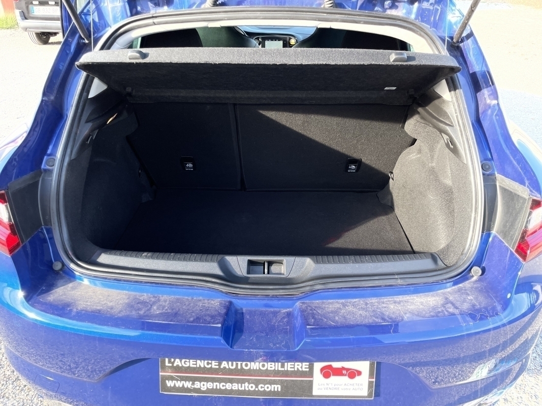 Renault Megane — 16