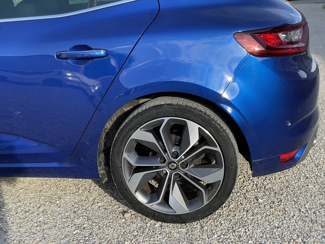 Renault Megane — 18