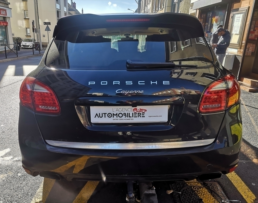 Porsche Cayenne — 6