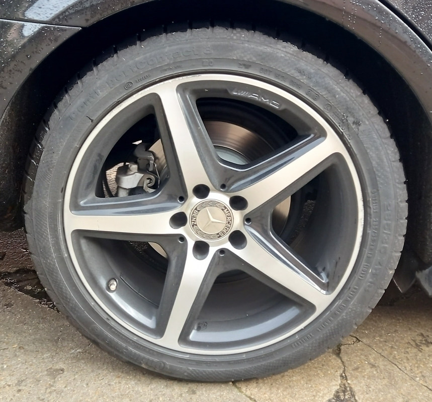 Mercedes CLS — 23