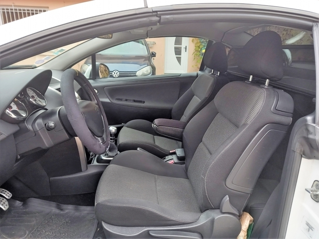Peugeot 207 — 10