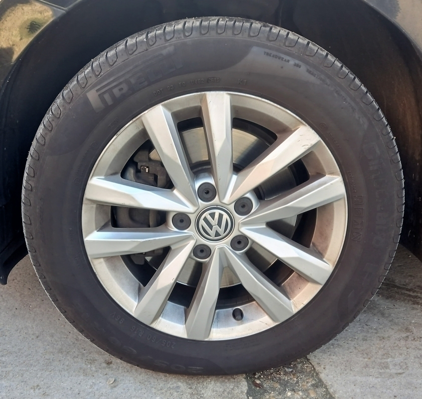 Volkswagen Touran — 20
