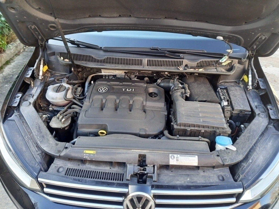 Volkswagen Touran — 24