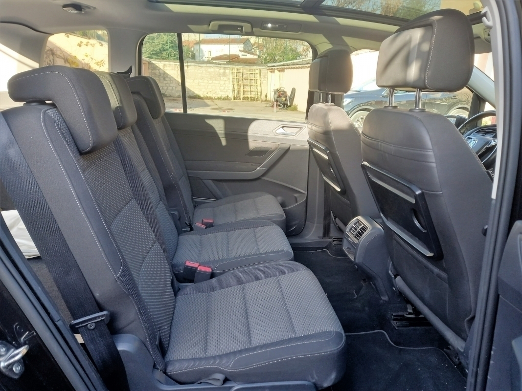 Volkswagen Touran — 15
