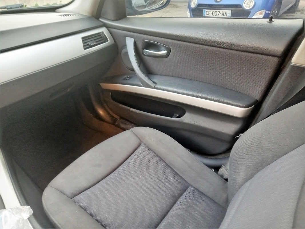 Bmw Série 3 — 11