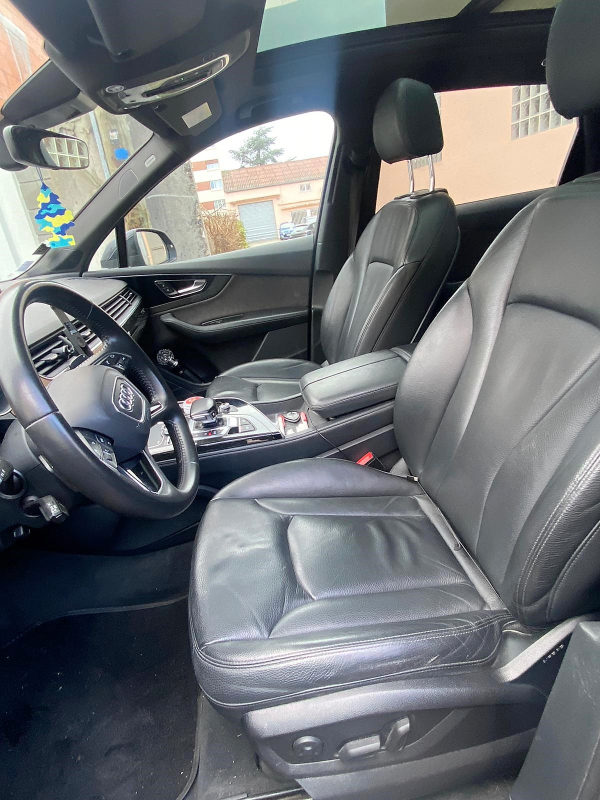 Audi Q7 — 16