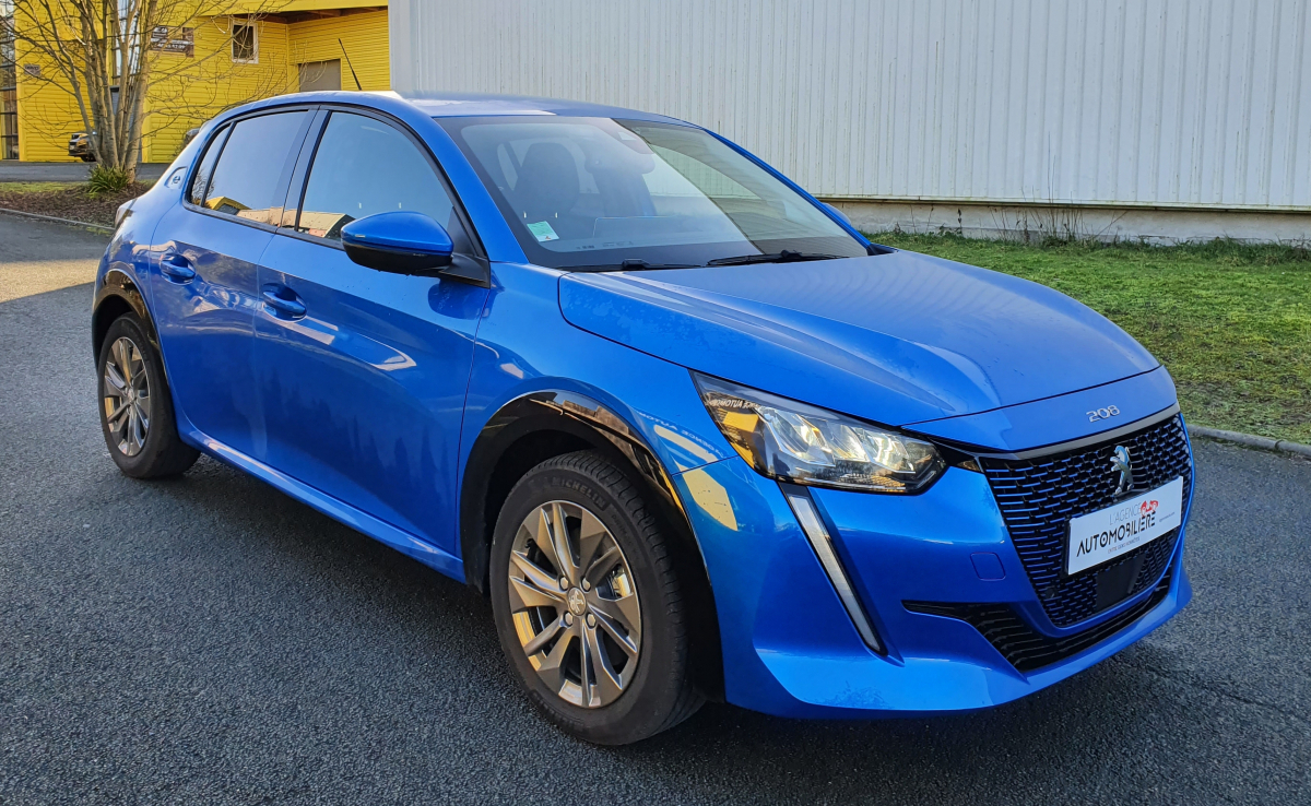 Peugeot 208 — 9