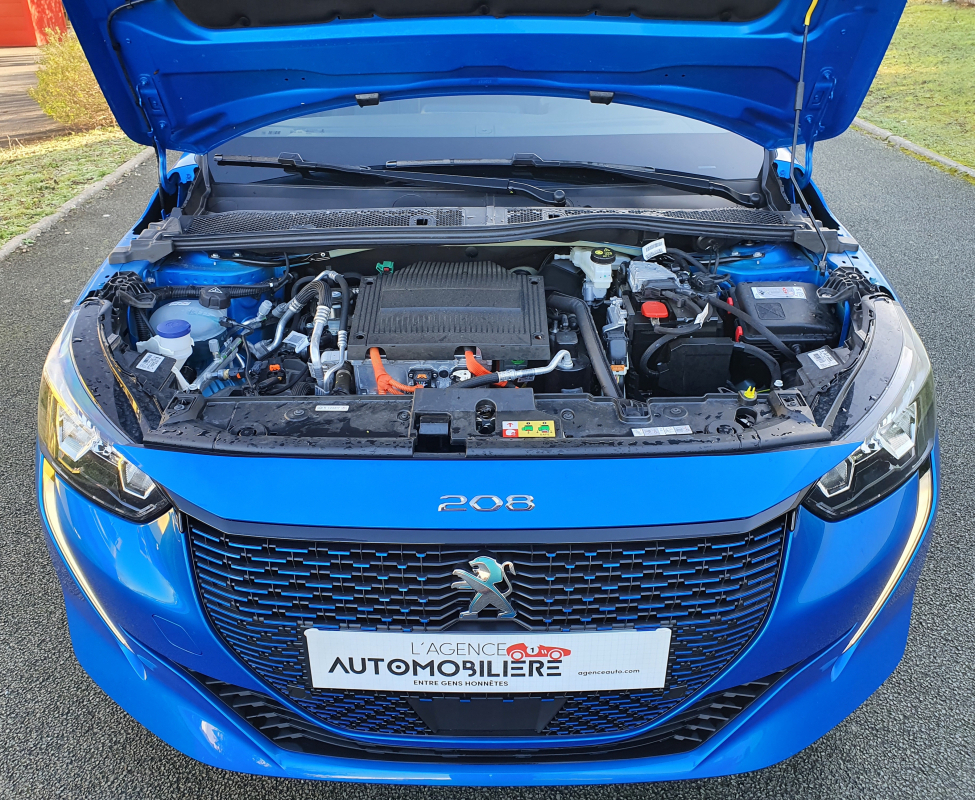 Peugeot 208 — 19