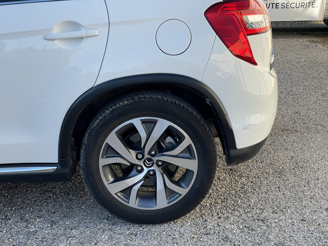 Citroen C4 Aircross — 17
