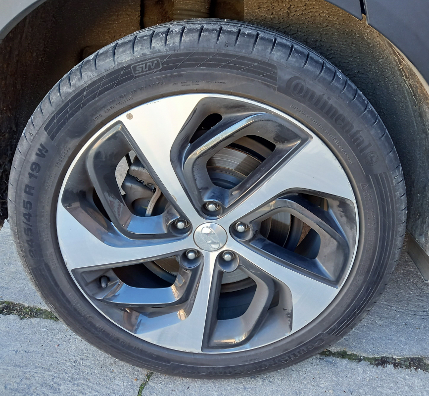 Hyundai Tucson — 25