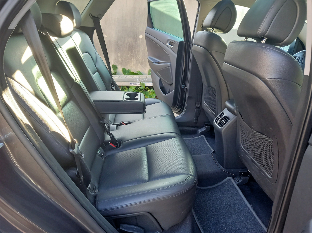Hyundai Tucson — 16