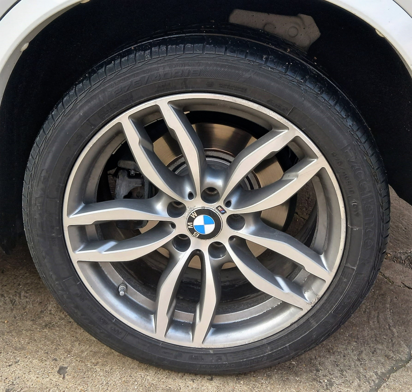 Bmw X4 — 22