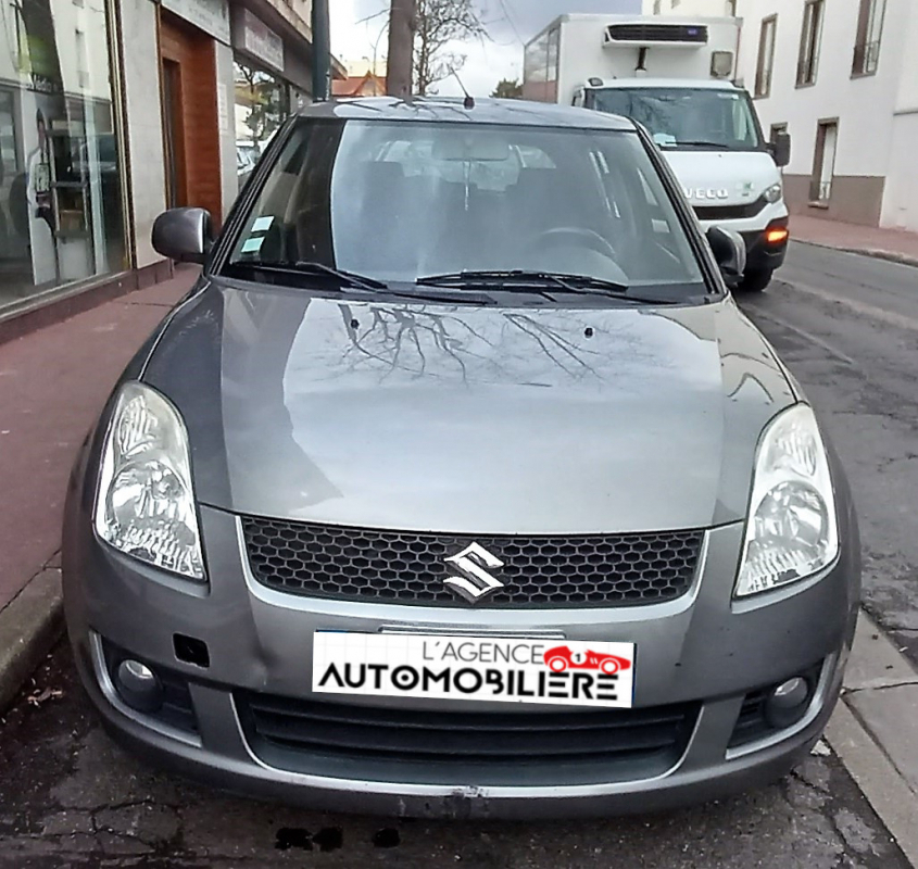 Suzuki Swift — 3