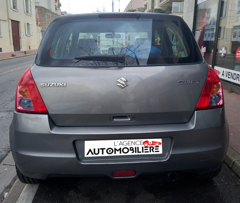 Suzuki Swift — 6