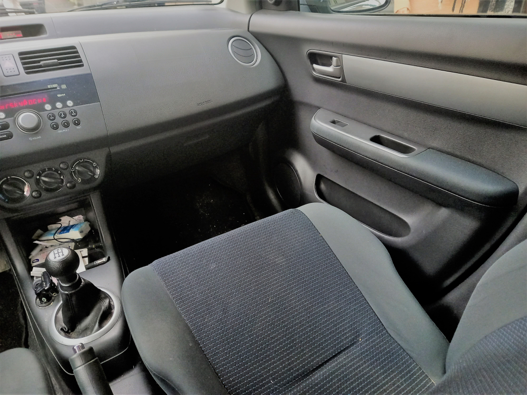 Suzuki Swift — 11