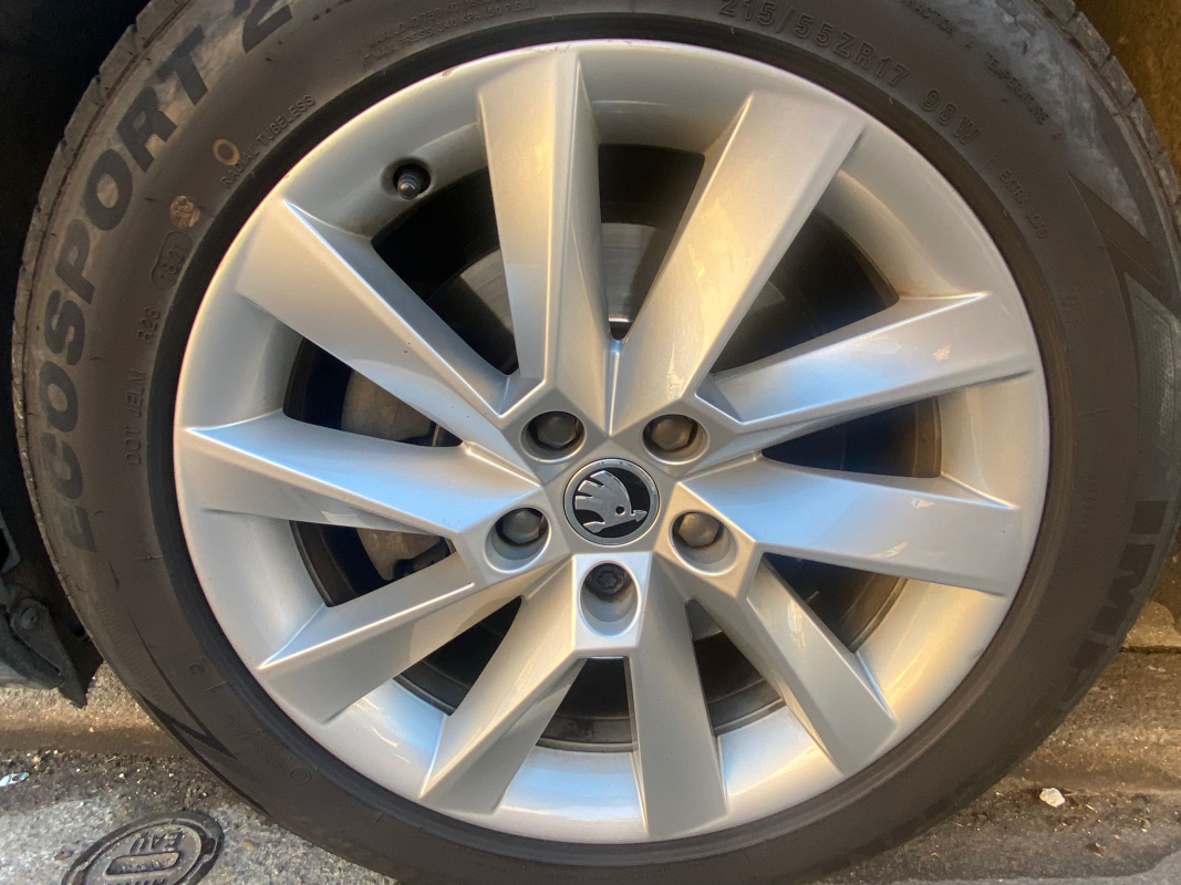 Skoda Superb — 19