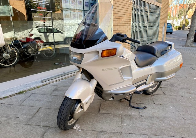 Honda Pacific Coast — 2