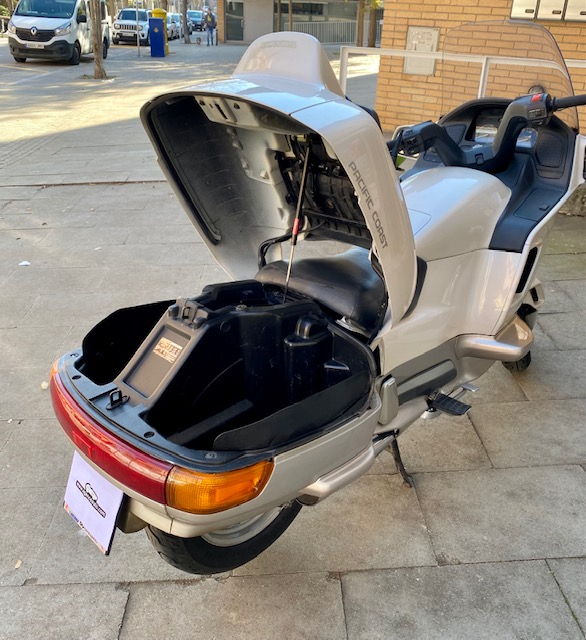 Honda Pacific Coast — 7