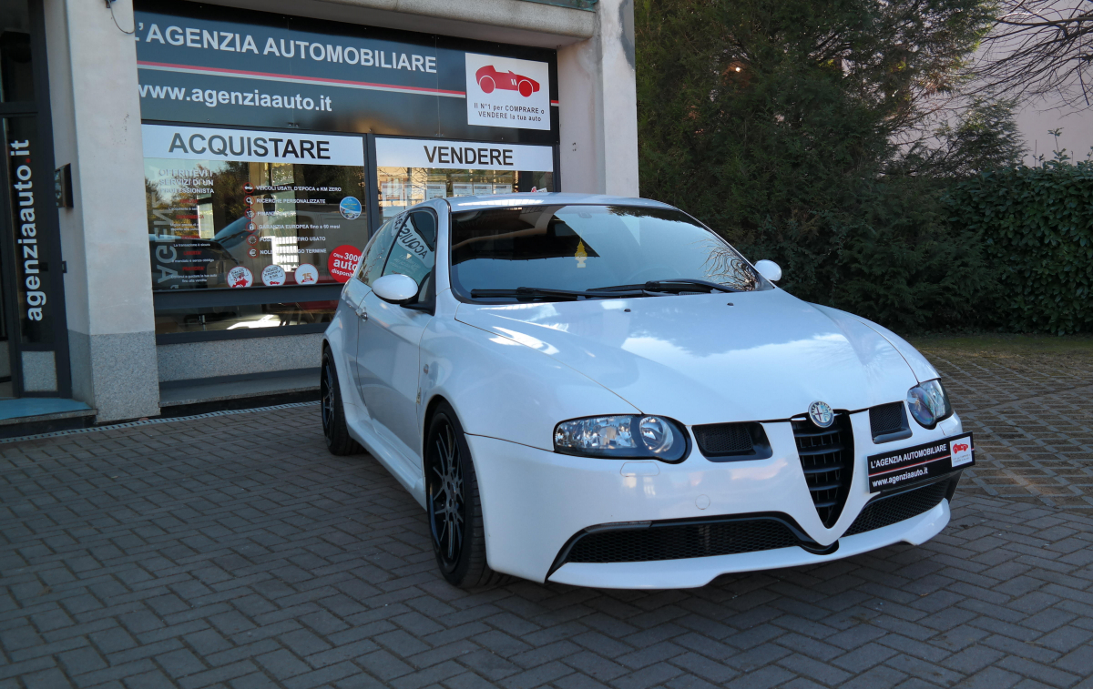 Alfa Romeo 147 — 8