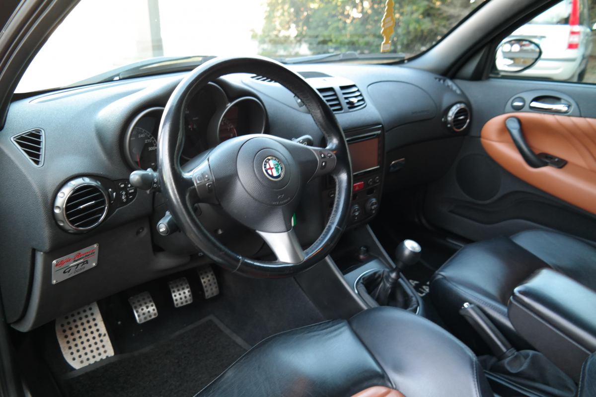 Alfa Romeo 147 — 17