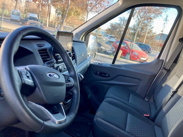 Ford Transit — 10