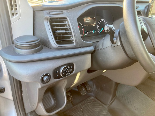 Ford Transit — 13